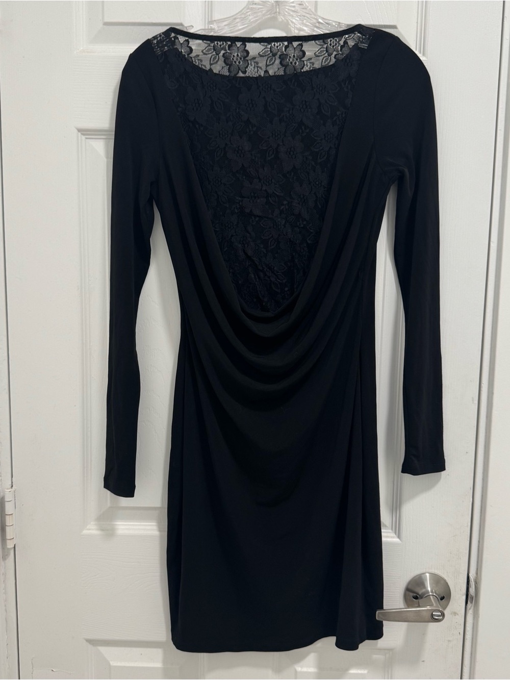 Jennifer Lopez Black Long sleeve open back lace dress
